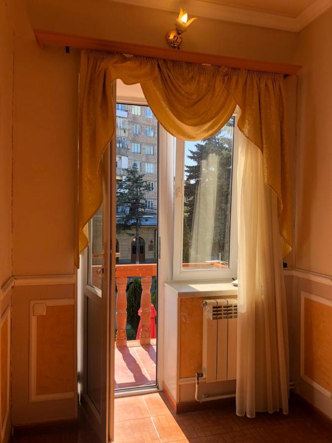 Valda Hotel On Tumanyan วานาดเซอร์ ภายนอก รูปภาพ