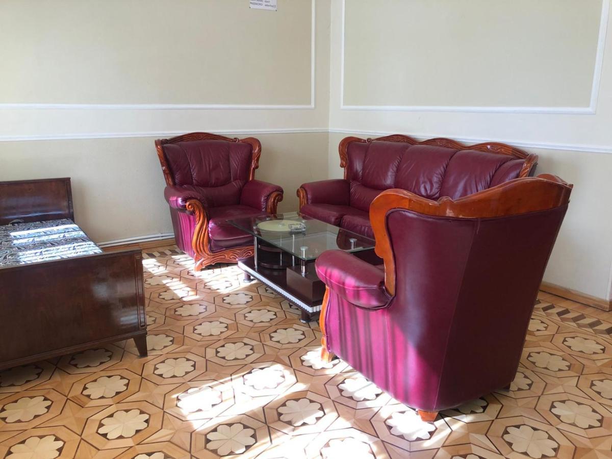 Valda Hotel On Tumanyan วานาดเซอร์ ภายนอก รูปภาพ